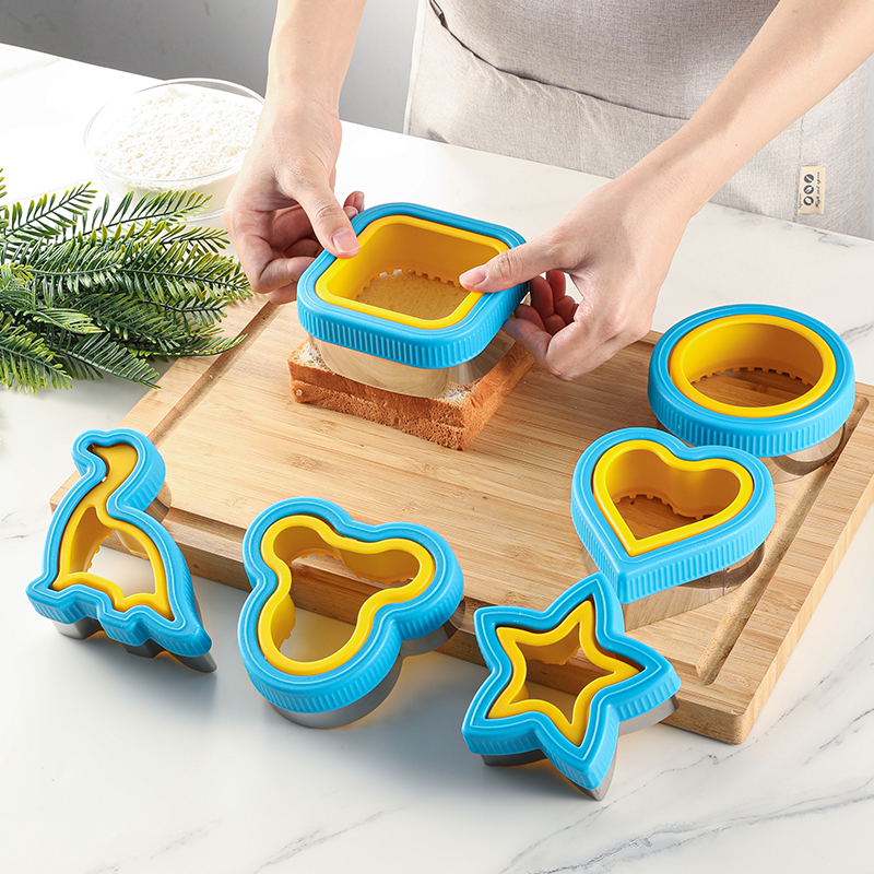 Kitchen Baking Equipment - Sandwich cutting and sealing machine, biscuit